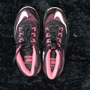 Nike Shoes - Nike Women’s basketball shoes Nike Shoes - Nike Women’s basketball shoes